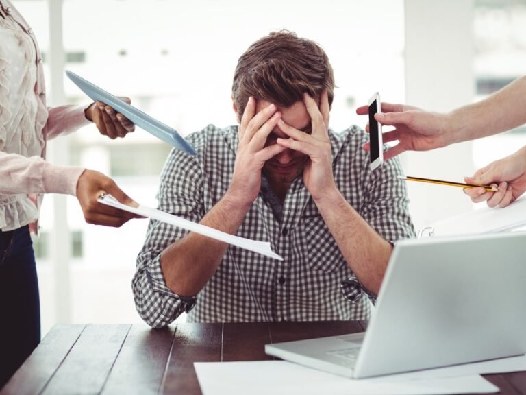 persona con stress cronico